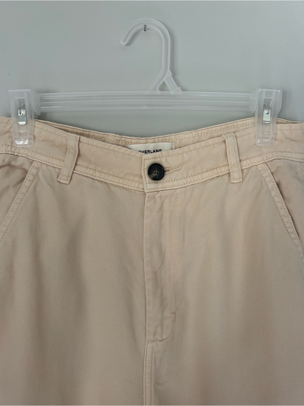 Everlane The Chino in Buttersoft Color Parchment Cream - Size 2 - Picture 7 of 7